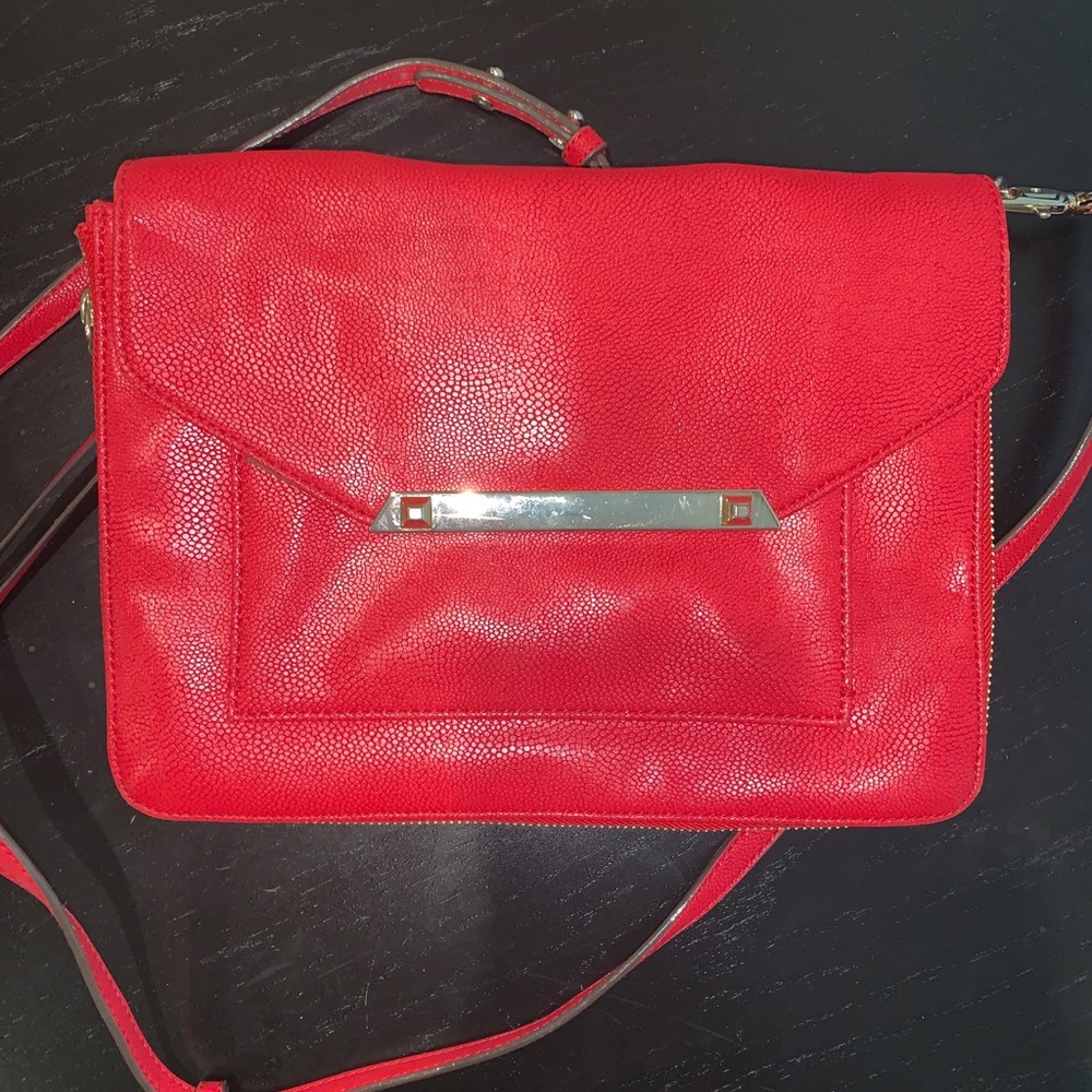 Stella and Dot Tia crossbody